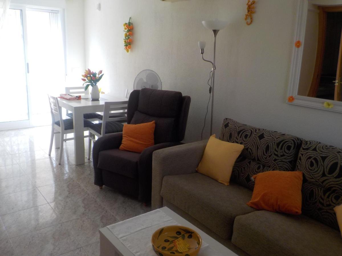 הוילה אוריהואלה Casa La Zenia Elite Townhouse With Shared Pool And 10 Minutes Walk To Beach מראה חיצוני תמונה