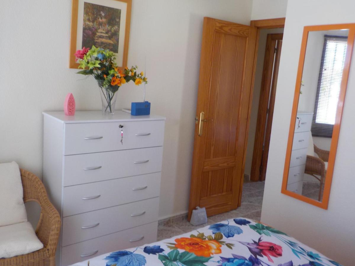 הוילה אוריהואלה Casa La Zenia Elite Townhouse With Shared Pool And 10 Minutes Walk To Beach מראה חיצוני תמונה
